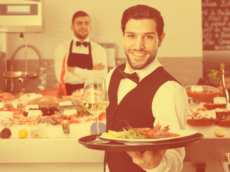 Comment devenir un serveur exceptionnel – 7 astuces pour devenir le préféré des clients